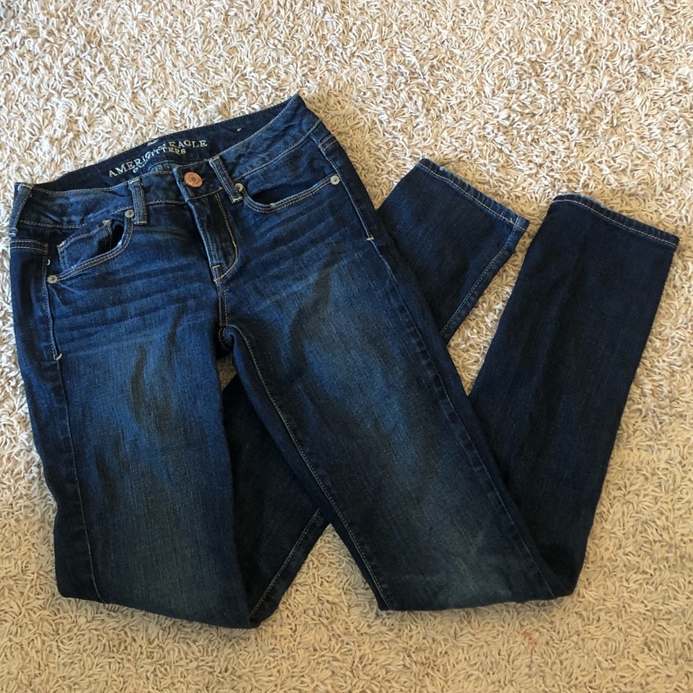 American eagle dark wash jeans